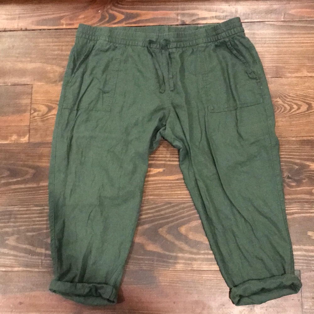 Olive green linen crops